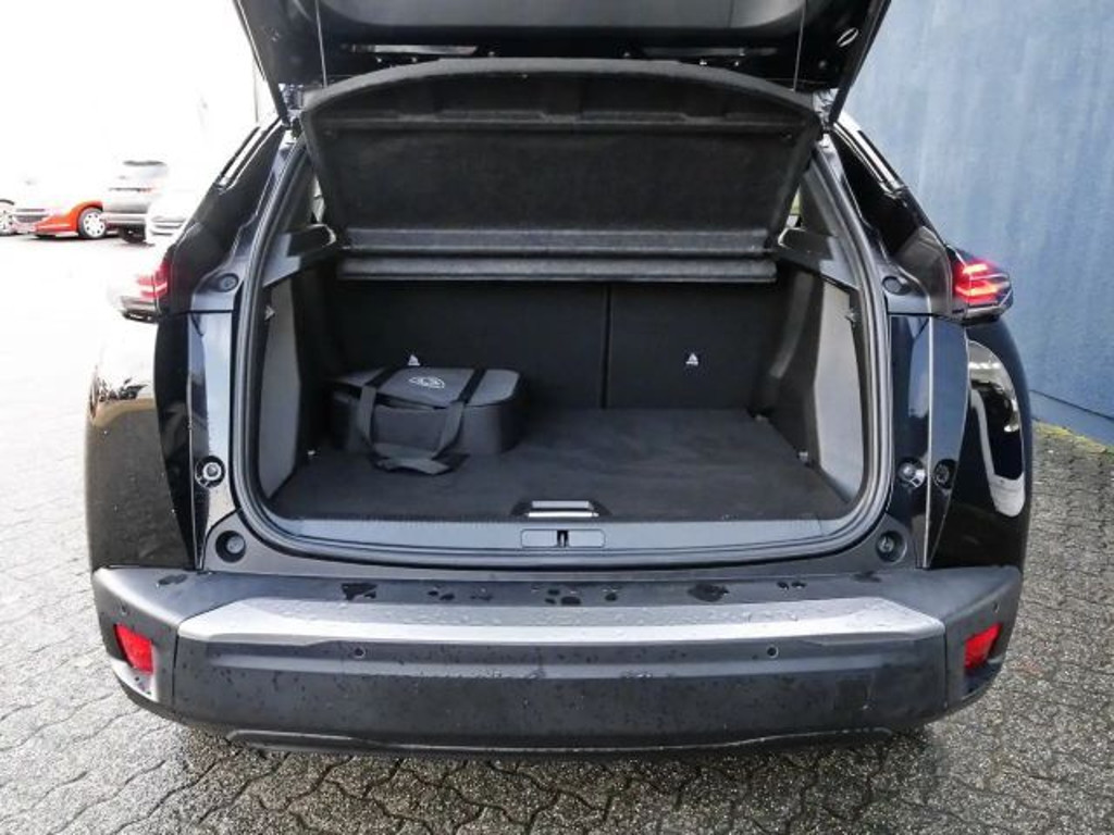 Peugeot e-2008 Allure Pack