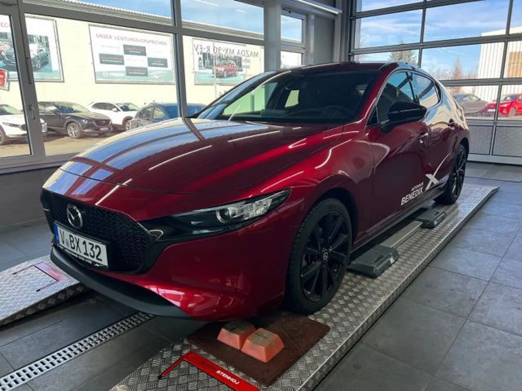 Mazda 3 SkyActiv 2.5L Homura e-Skyactiv