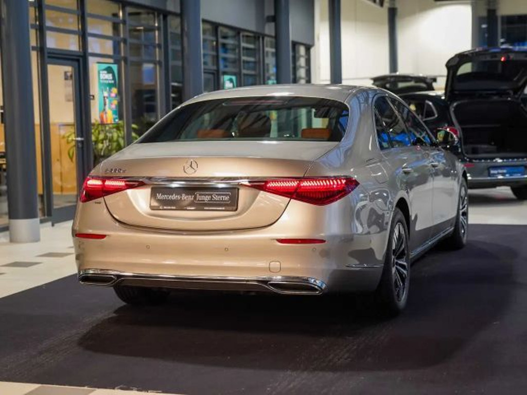 Mercedes-Benz S-Klasse