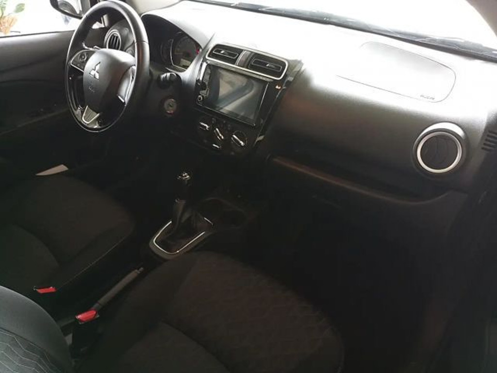 Mitsubishi Space Star Invite Star MIVEC