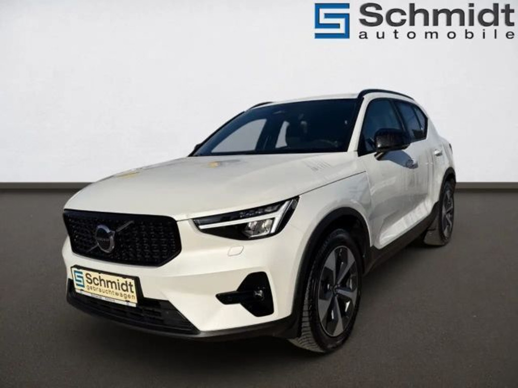 Volvo XC40 Plus Dark