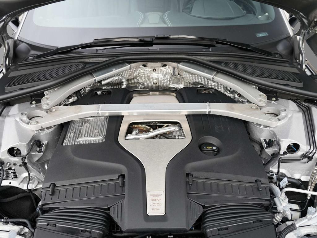 Aston Martin DBX
