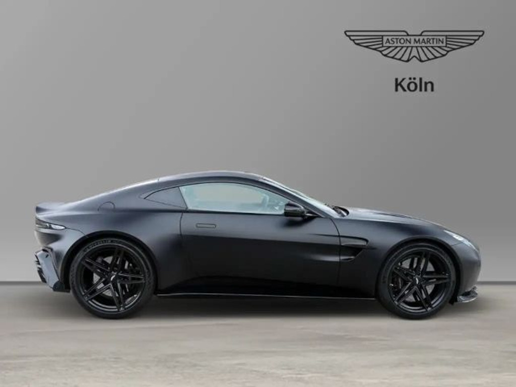 Aston Martin Vantage