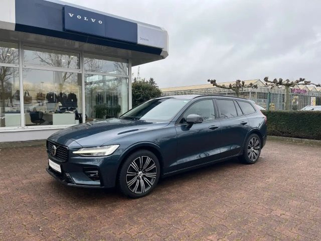 Volvo V60 Plus Dark