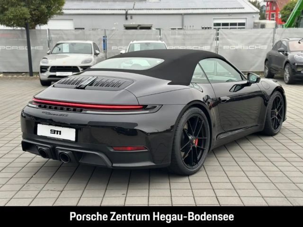Porsche 992