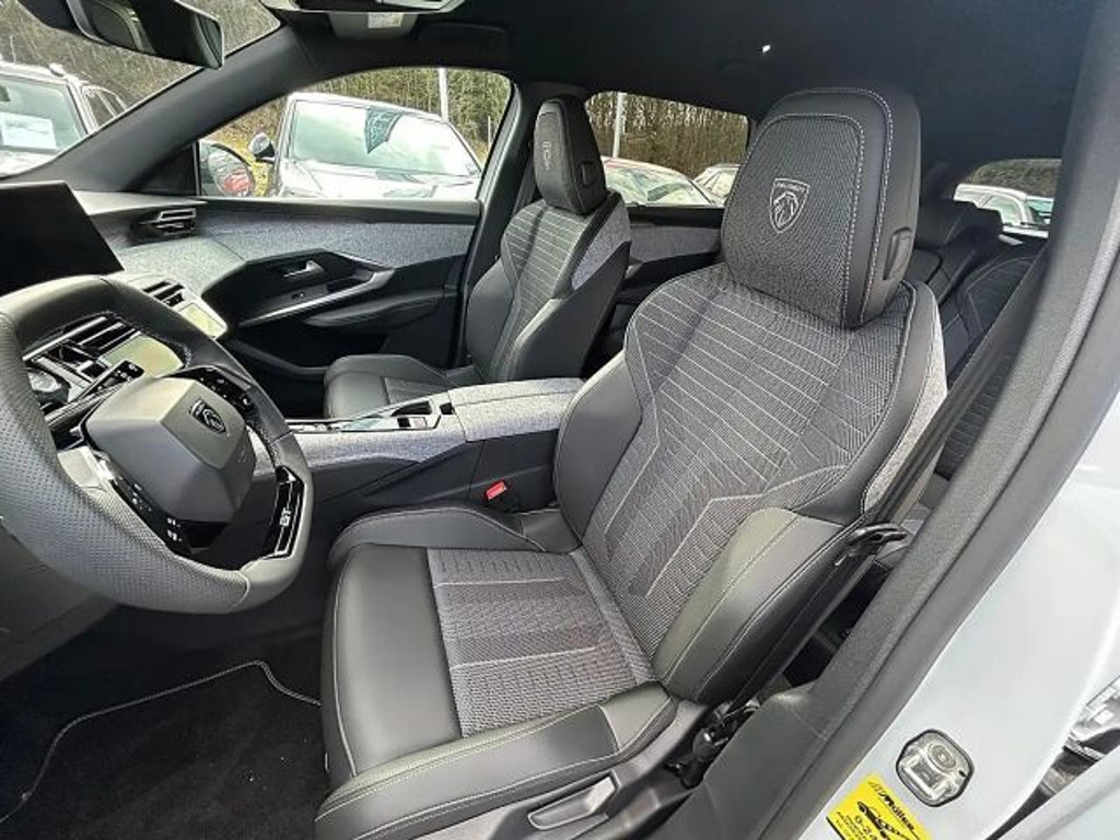 Peugeot 5008 mHEV 145 e-DCS6 Aut.