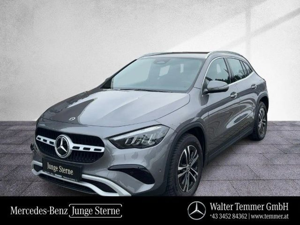 Mercedes-Benz GLA-Klasse GLA 180 Österreich-Edition LED RKam Distr