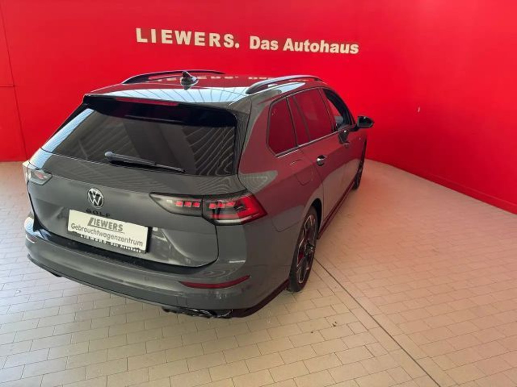 Volkswagen Golf DSG Sport Variant