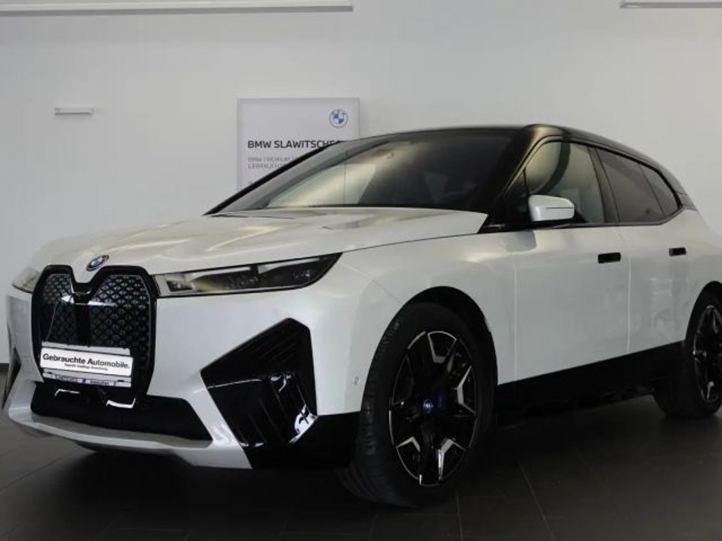 BMW iX xDrive50