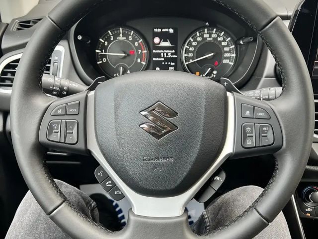 Suzuki S-Cross