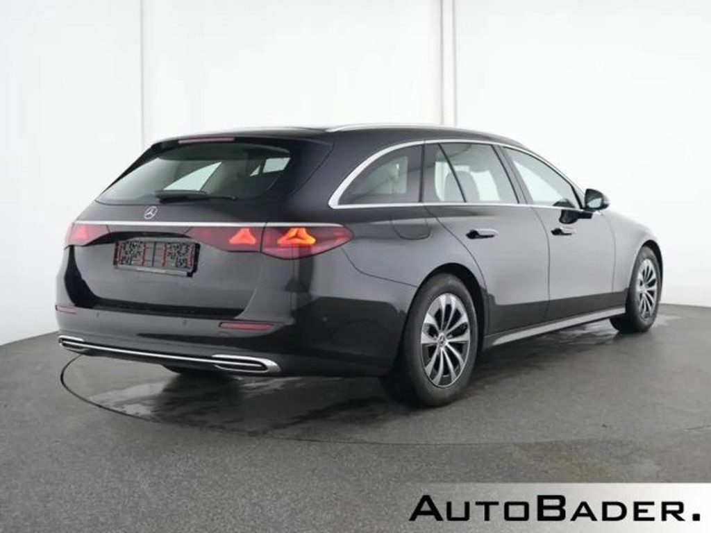 Mercedes-Benz E-Klasse E 200 AVANTGARDE Estate
