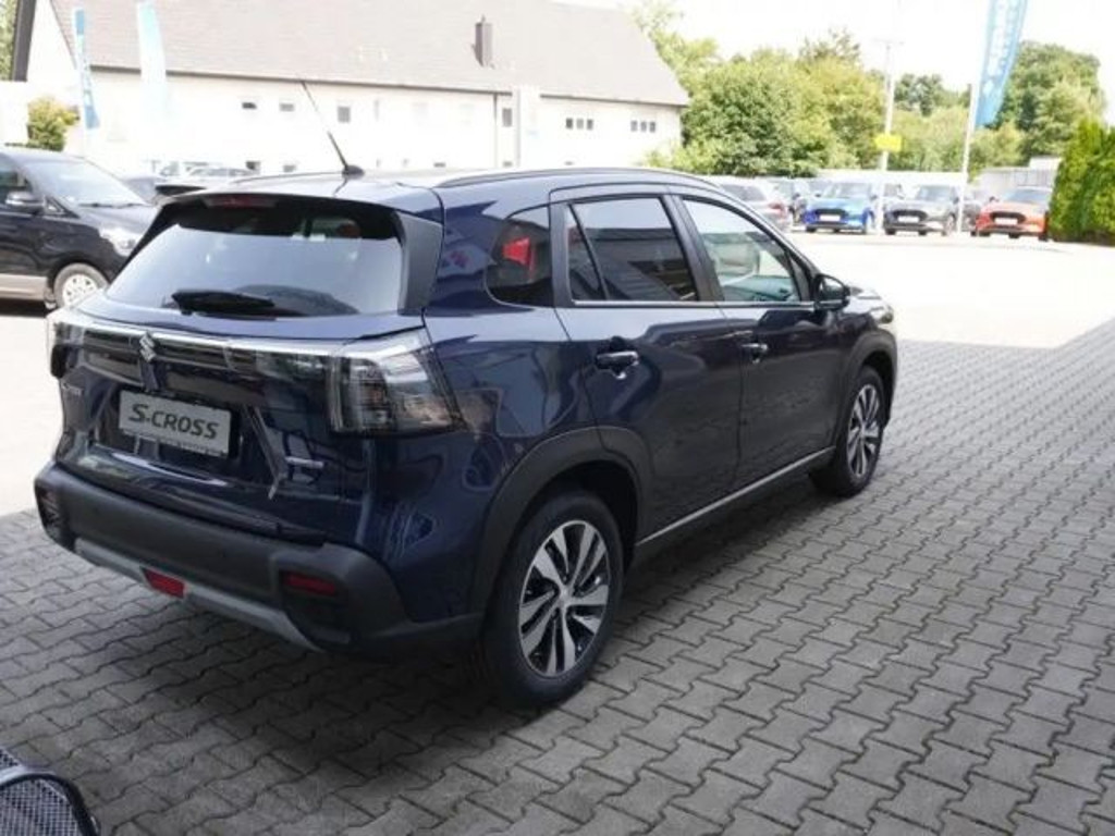 Suzuki S-Cross