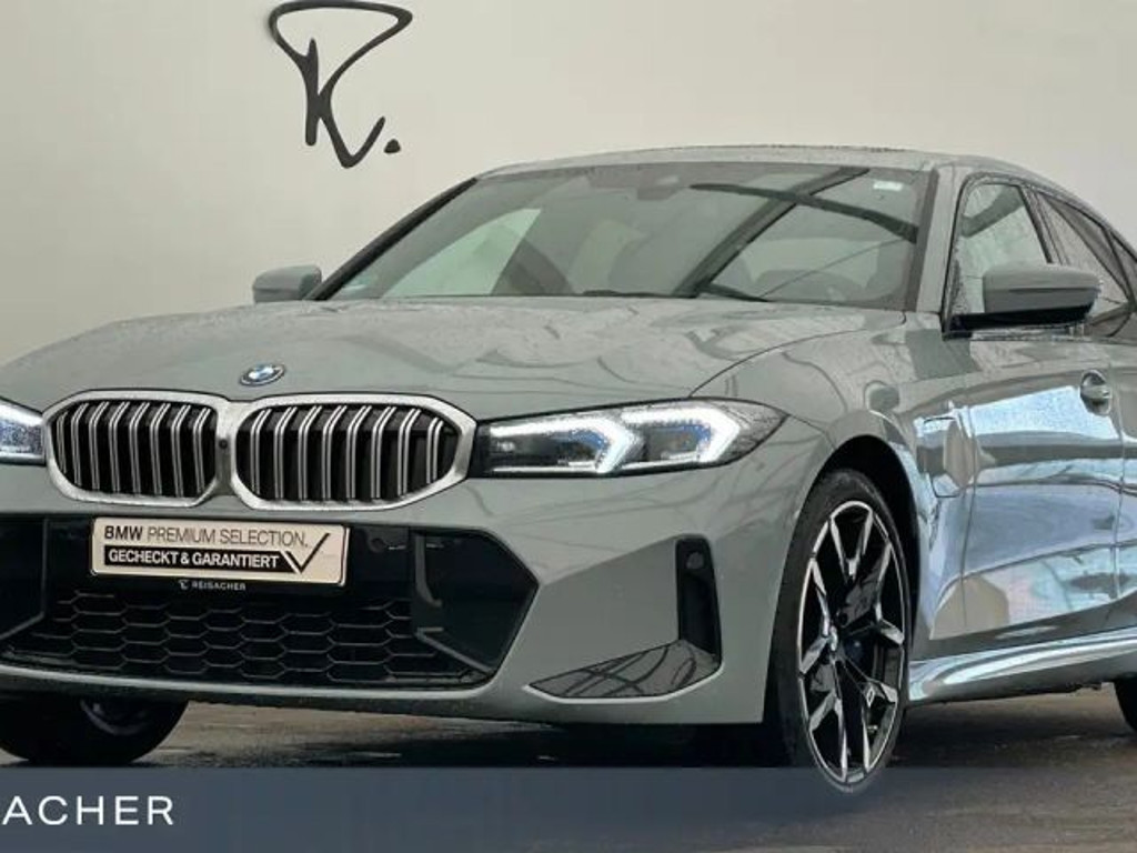 BMW 3 Serie 330 M-Sport xDrive Sedan 330e