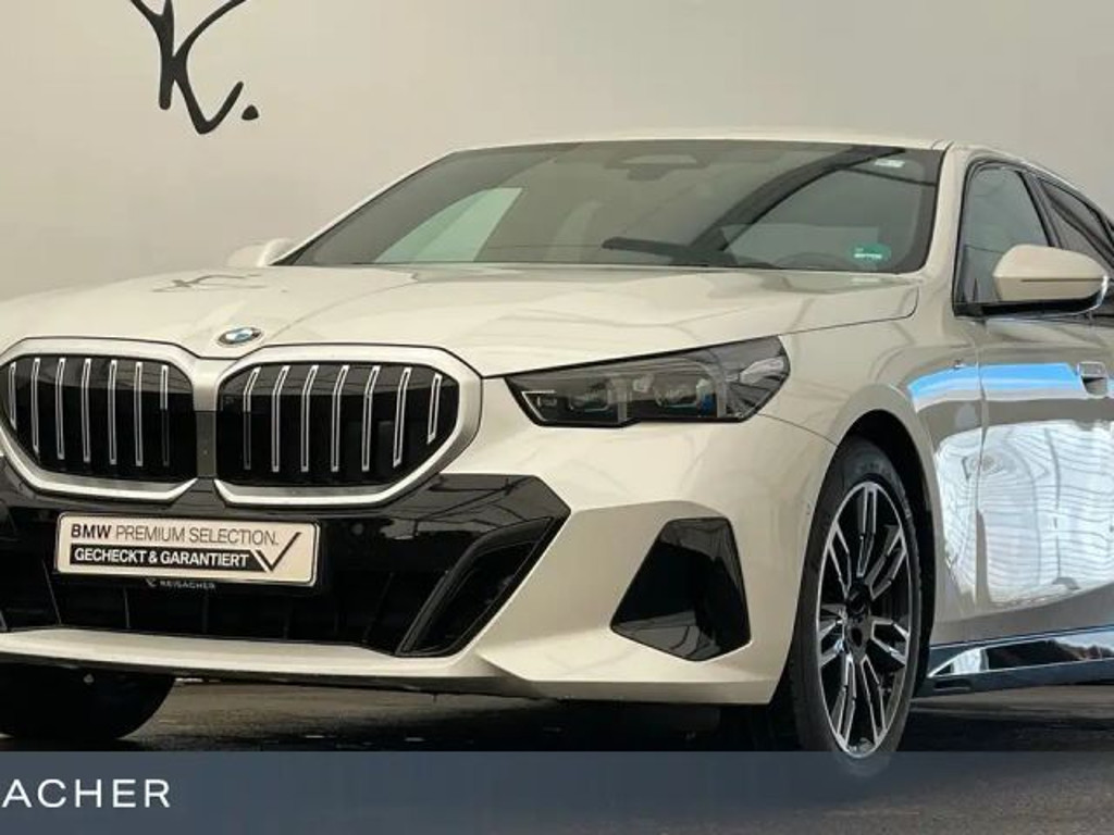 BMW 5 Serie 520 M-Sport Sedan 520i