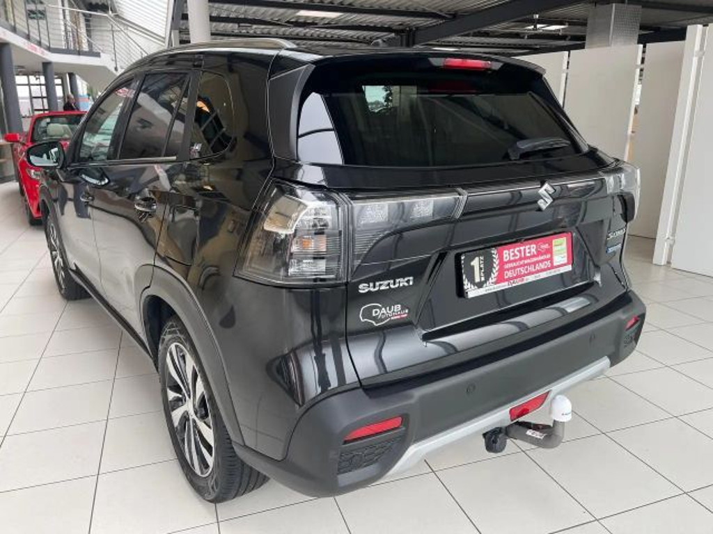 Suzuki S-Cross