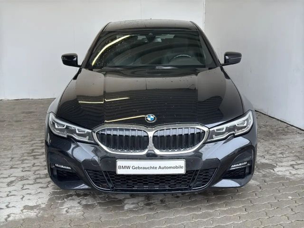 BMW 3 Serie 320 M-Sport Sedan