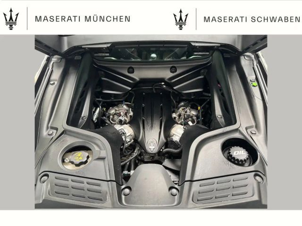 Maserati MC20