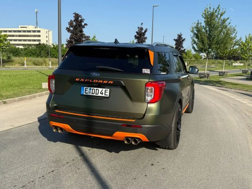 Ford Explorer