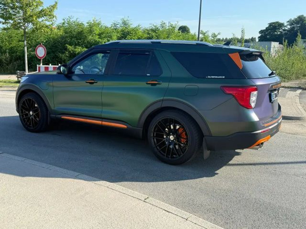Ford Explorer