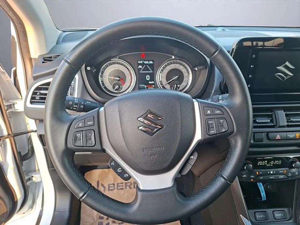 Suzuki S-Cross