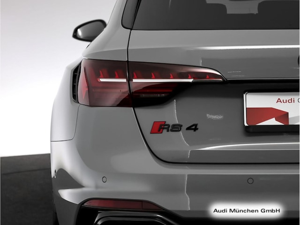 Audi RS4