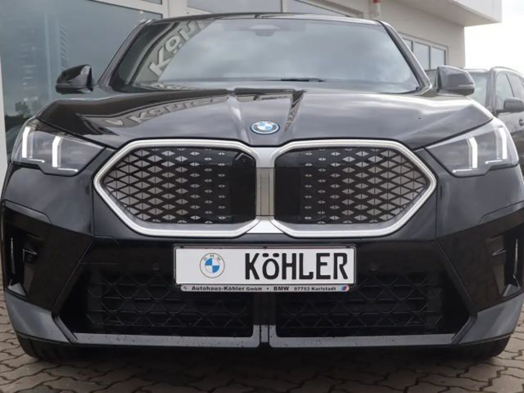 BMW iX2
