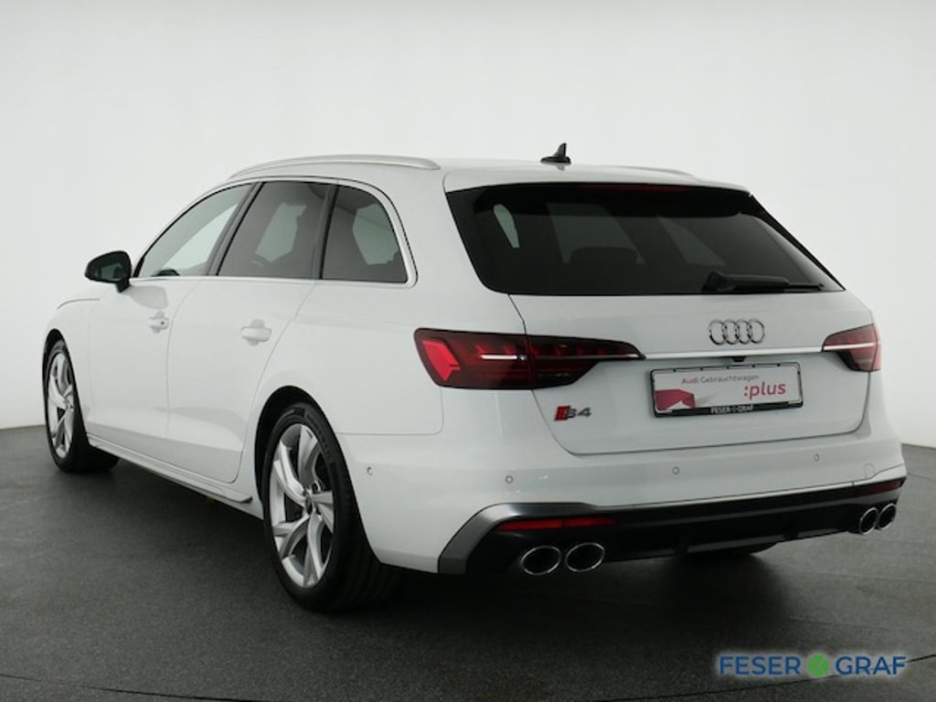 Audi S4