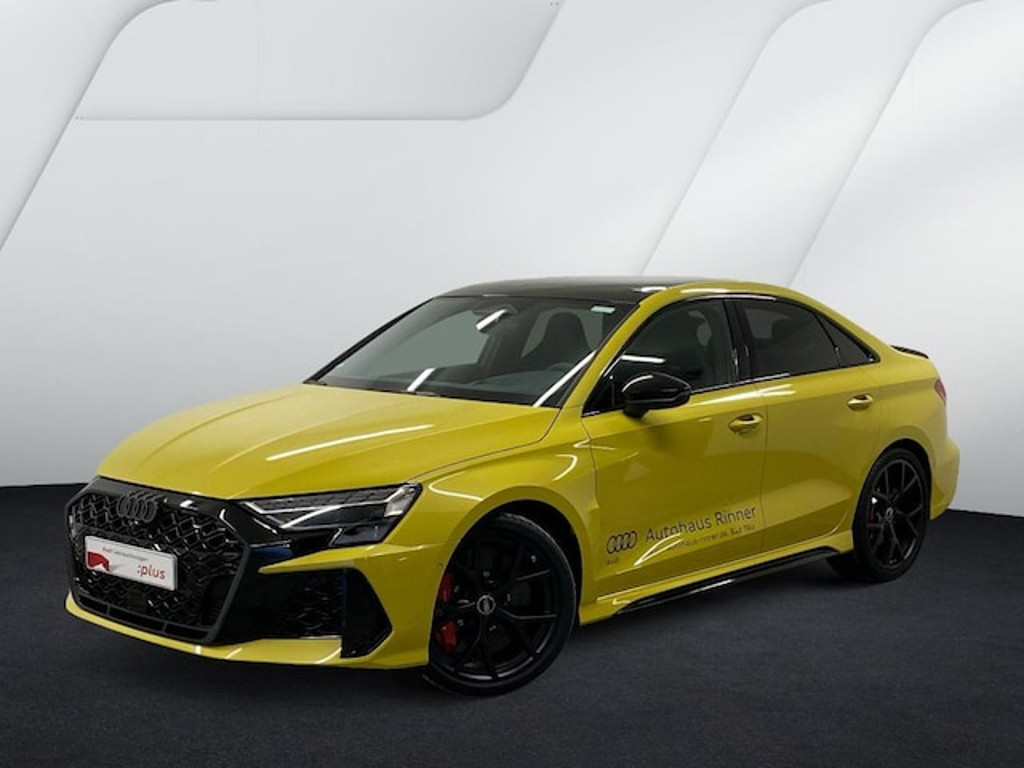 Audi RS3 Sedan Quattro S-Tronic