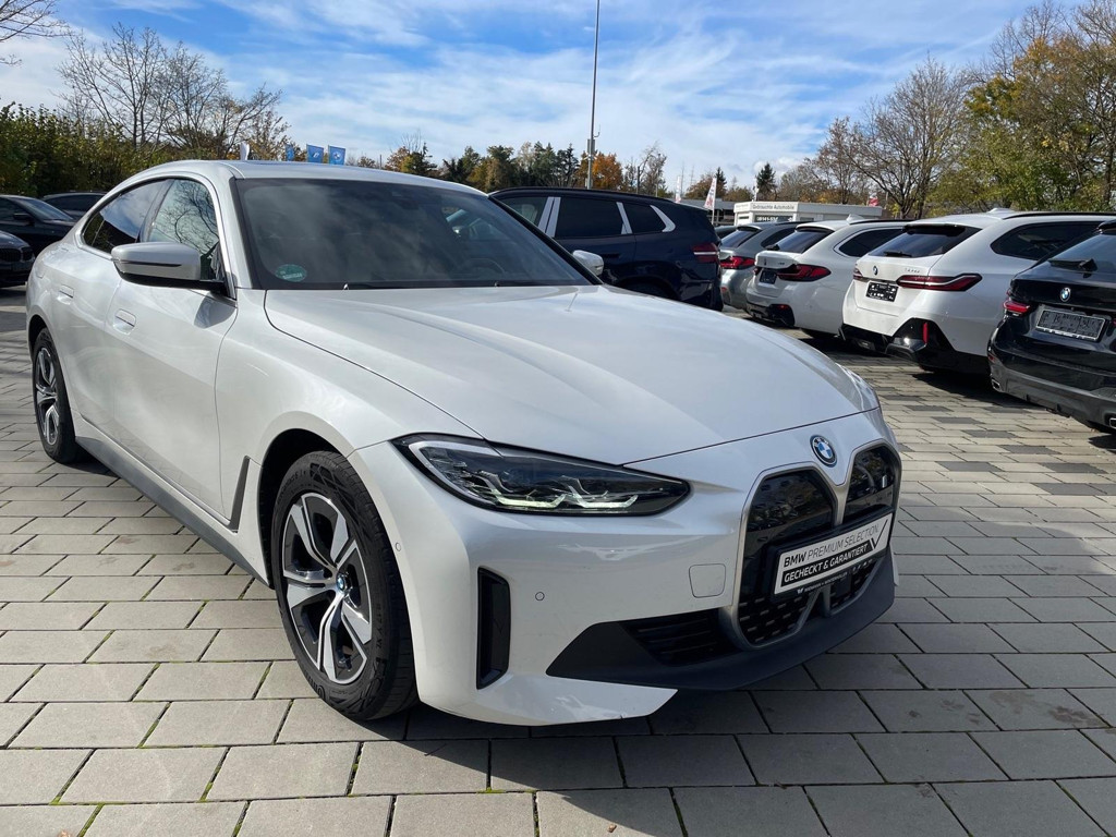 BMW i4
