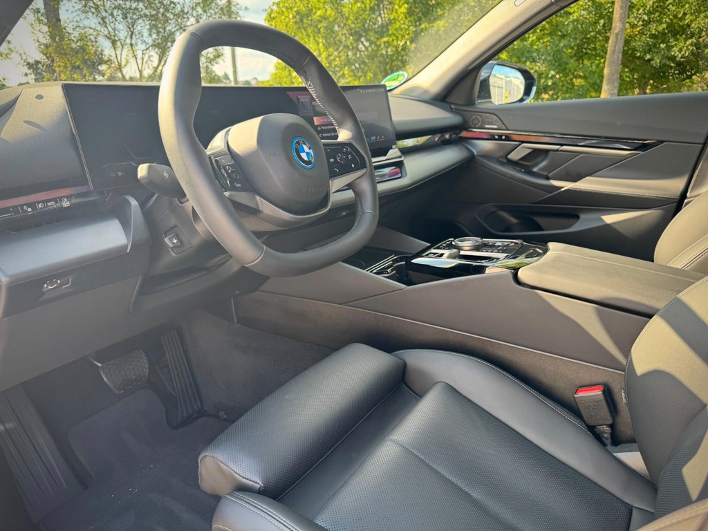 BMW i5