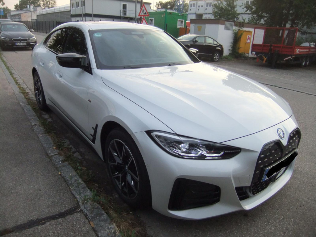 BMW i4 Coupé Gran Coupé Sedan M50