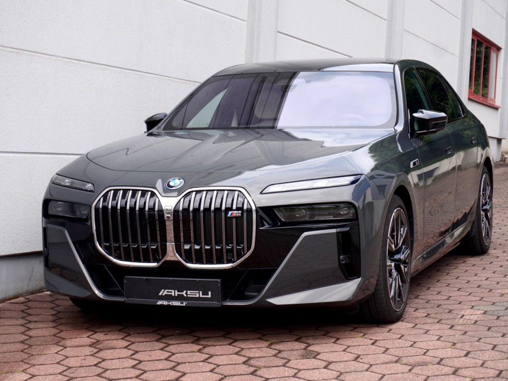 BMW i7 Sedan