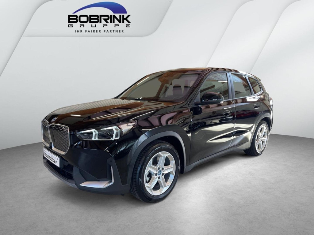 BMW iX1 xDrive30