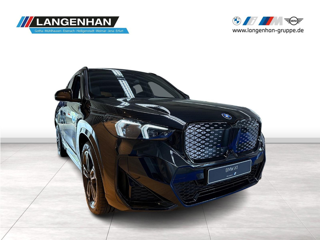 BMW iX1