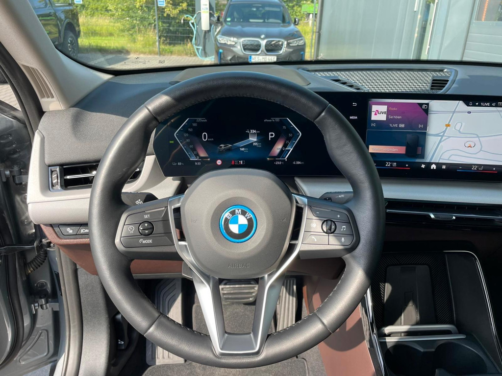 BMW iX2