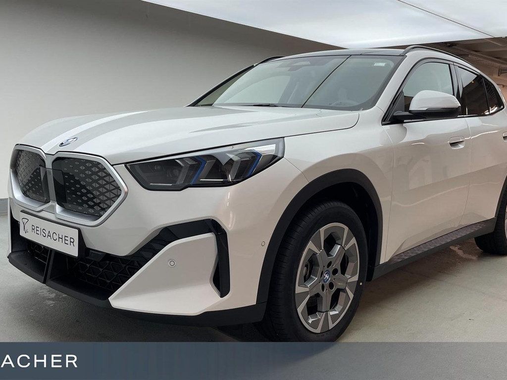BMW iX2 eDrive20