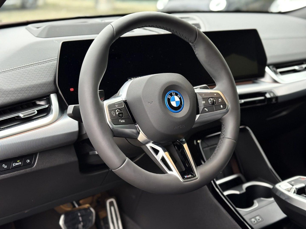BMW iX2
