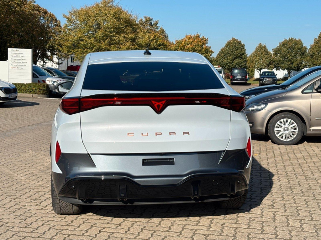 Cupra Tavascan