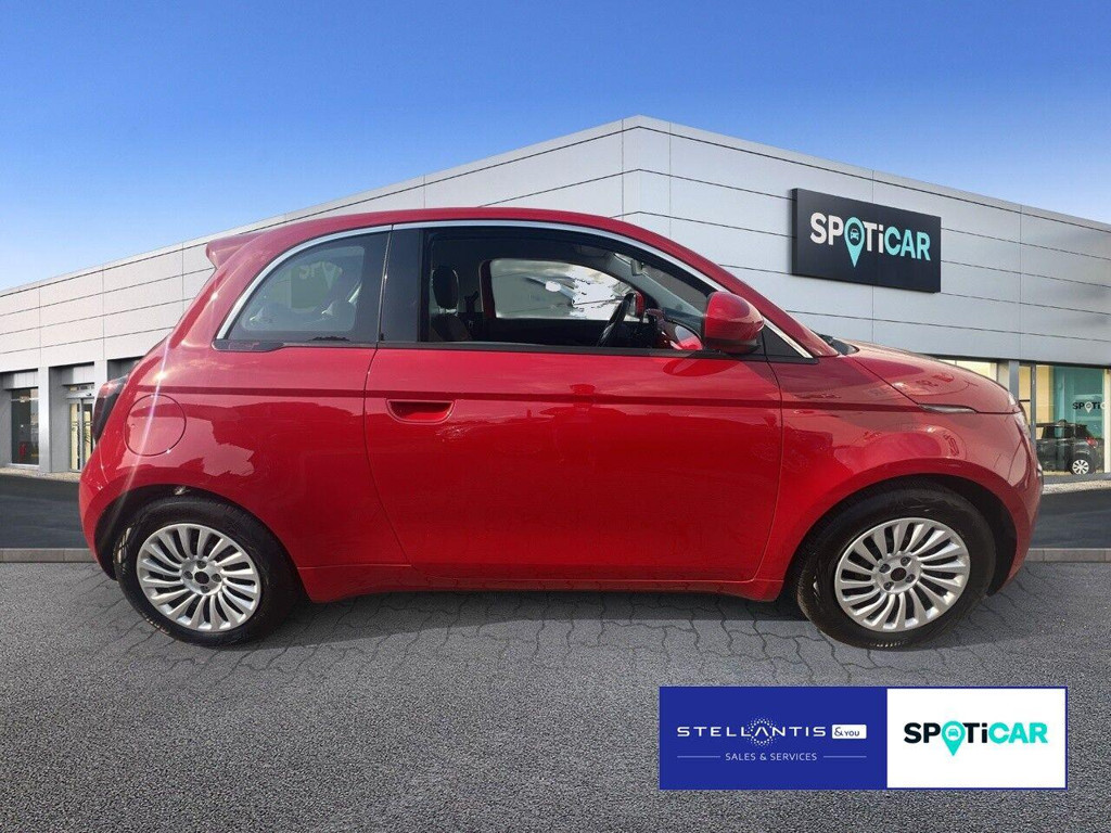 Fiat 500e RED 42 kWh