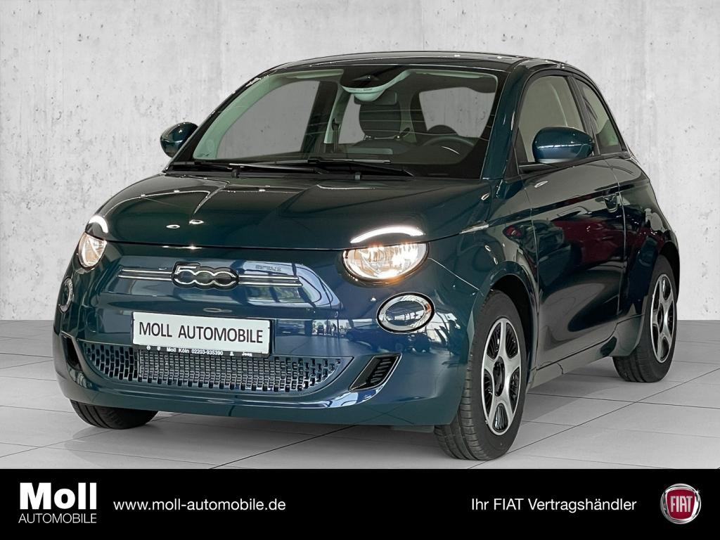Fiat 500e Action