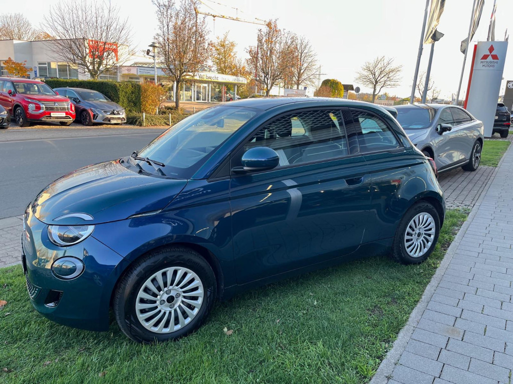 Fiat 500e 42kWh / Carplay / Klimaautomatik