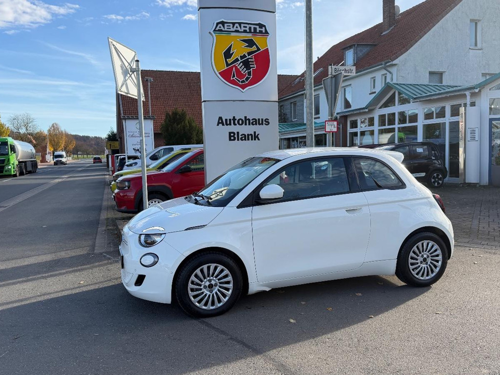 Fiat 500e 