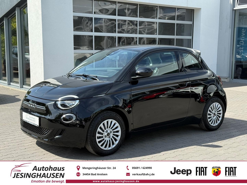 Fiat 500e +Klimaaut.+Tempomat+CarPlay+Spurhalte Navi