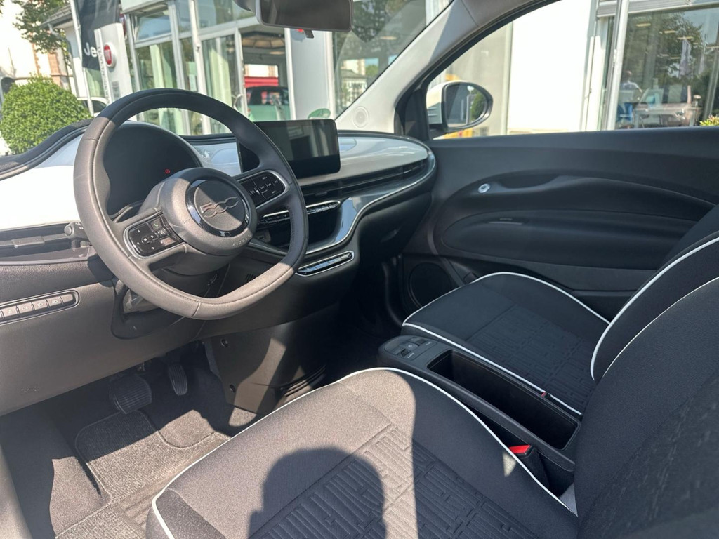 Fiat 500e Apple CarPlay*Android Auto*Klimaautom*Fahre
