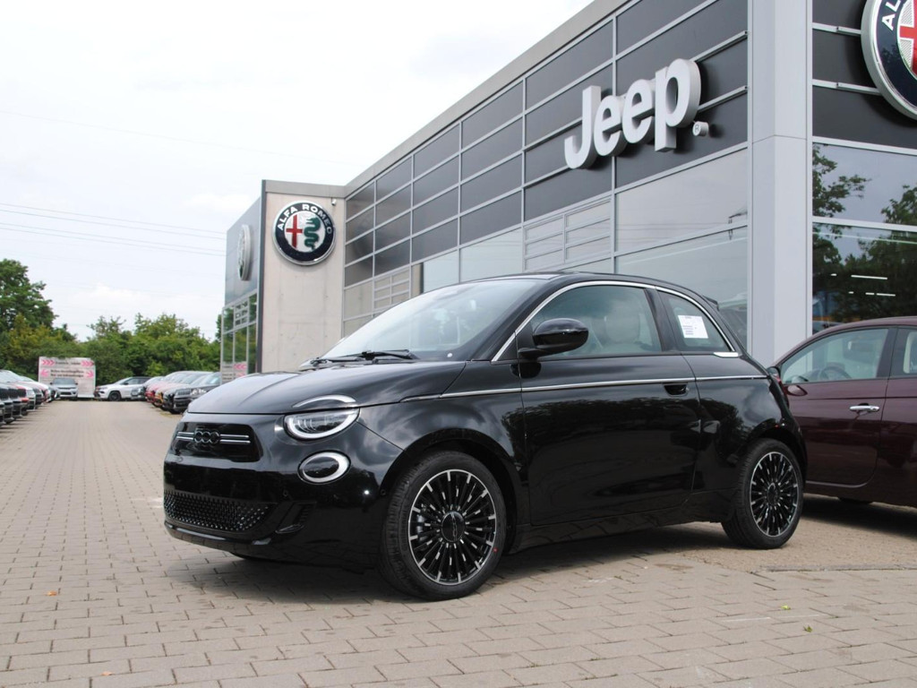 Fiat 500e by Bocelli