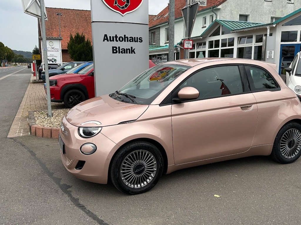Fiat 500e 