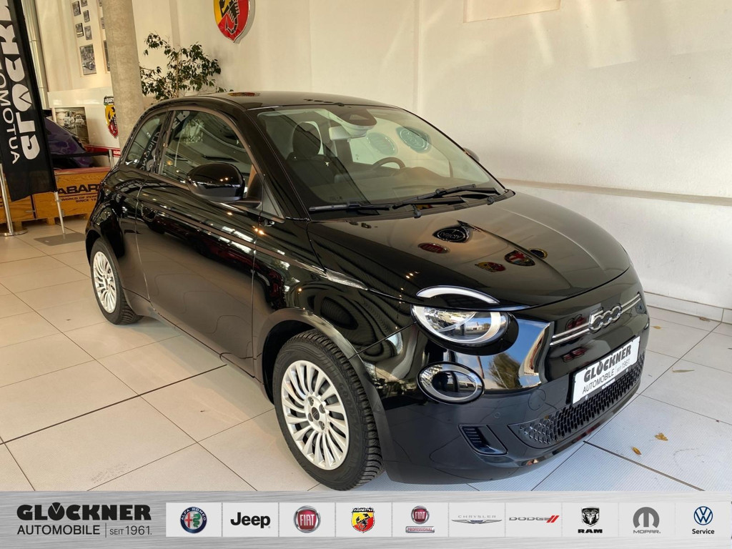 Fiat 500e 500 e   Komfortpaket/ Allwetterreifen