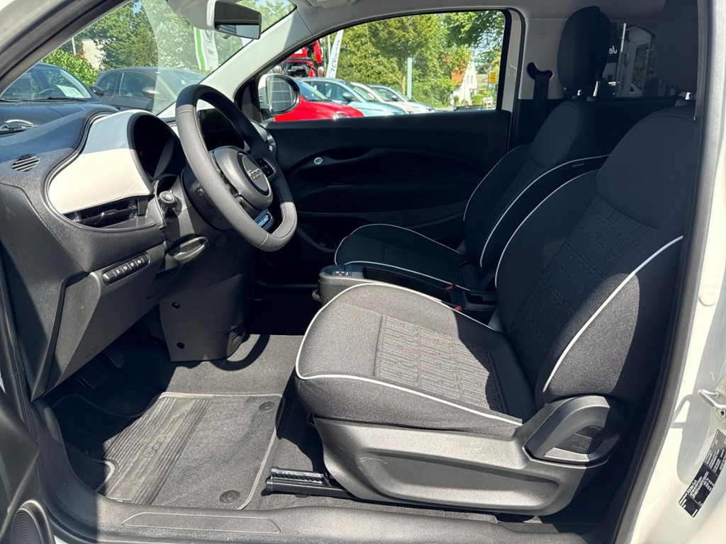 Fiat 500e *Apple CarPlay*Android Auto*Klimaautom*Fahr