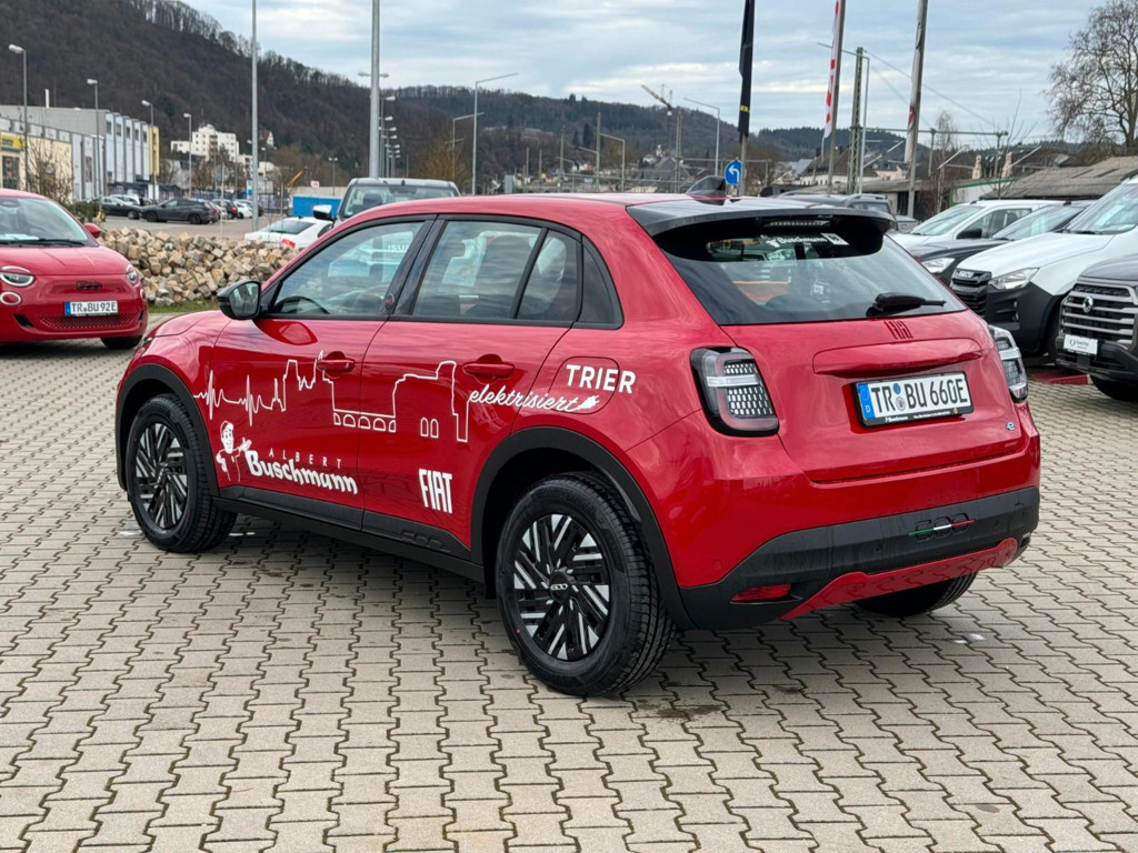 Fiat 600e Sondermodell RED Gratis Wallbox