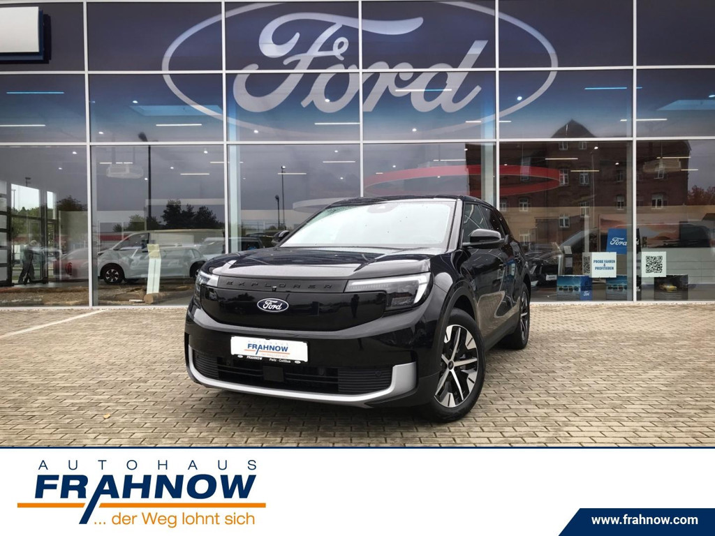 Ford Explorer AWD Extended range